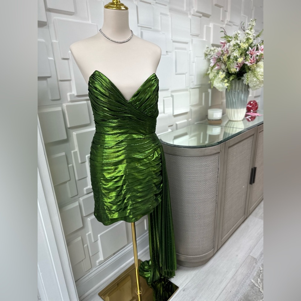 Retrofête Metallic Green Strapless Mini Dress | Size M (Fits Small) | Excellent